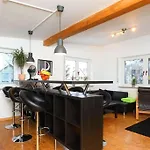 Stylish 3 Bedroom Apartment